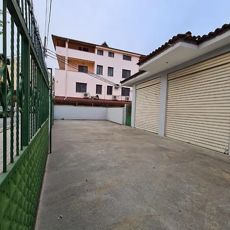 Tranquility Hébergement de vacances Tirana